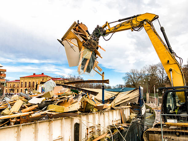 Best Yard Cleanup Services  in Benjamin, UT